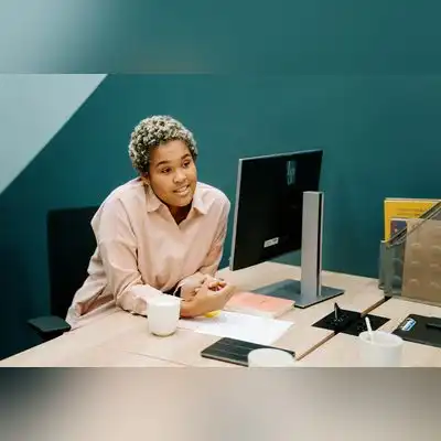 邬茜梧